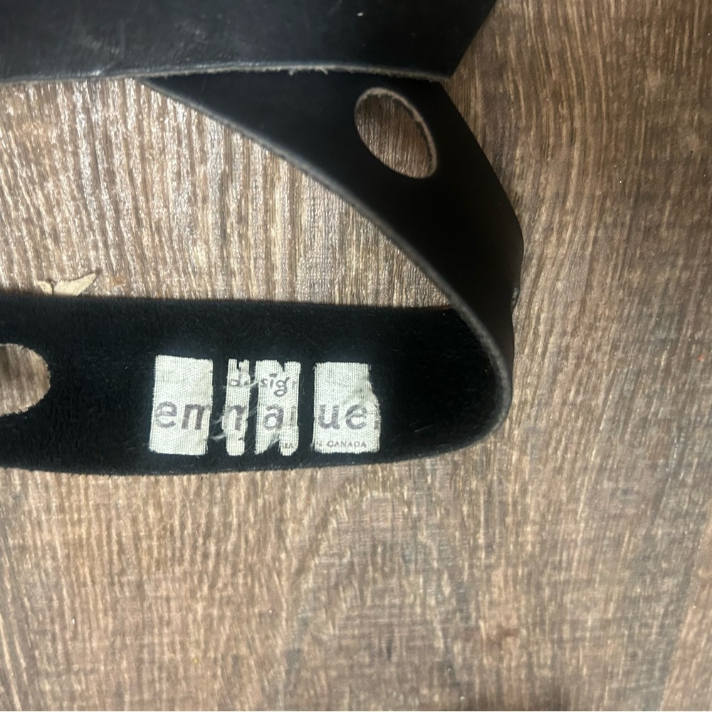 Emanuelle XS vintage gold heavy buckle Black Belt with holes throughout GUC - Picture 8 of 10